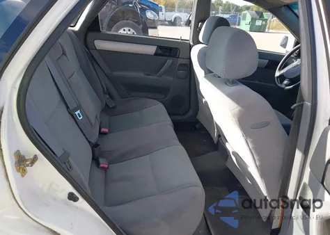 2006 Suzuki Forenza из США, поврежденный, VIN KL5JD56Z66K416987